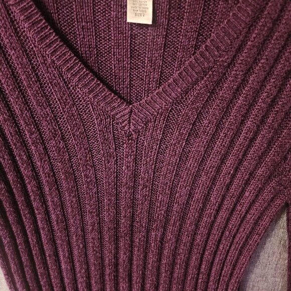 Chico’s Women’s Purple Ribbed Knit Sweater V-Neck Long Sleeve Stretch Size 2 - Picture 4 of 7
